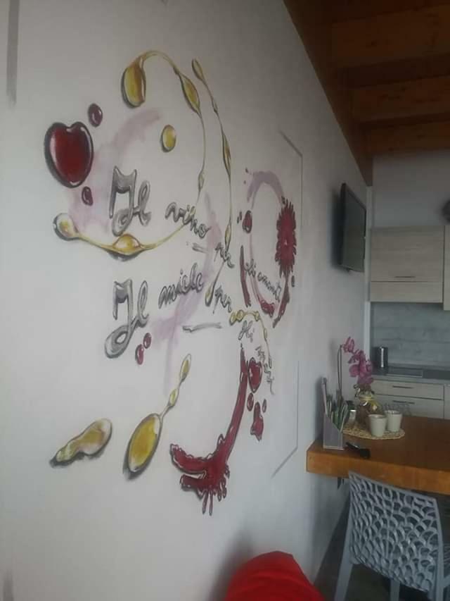 بيسوني Agriturismo Alveare Sul Lago المظهر الخارجي الصورة